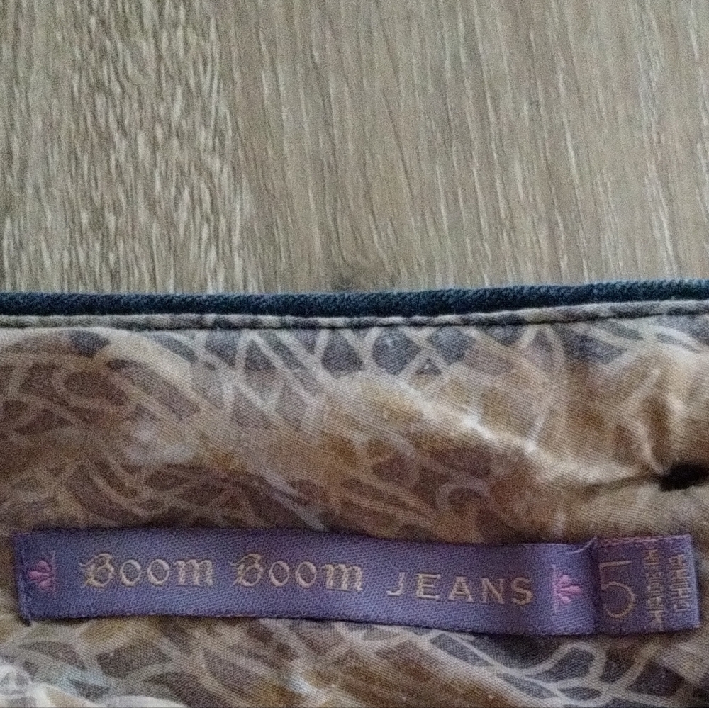 Boom Boom Jeans Juniors Size 5 Dark Blue Denim Bermuda Shorts - Picture 3 of 15